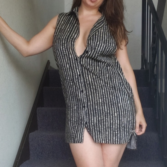Urban Outfitters Dresses & Skirts - Minimalist Stripe Dress with zippers